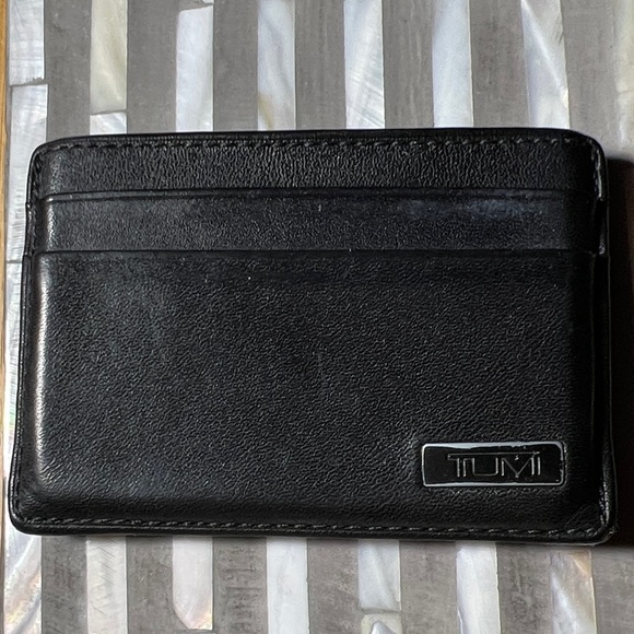 🎩Tumi Classic Black Leather Card Holder - Picture 15 of 15